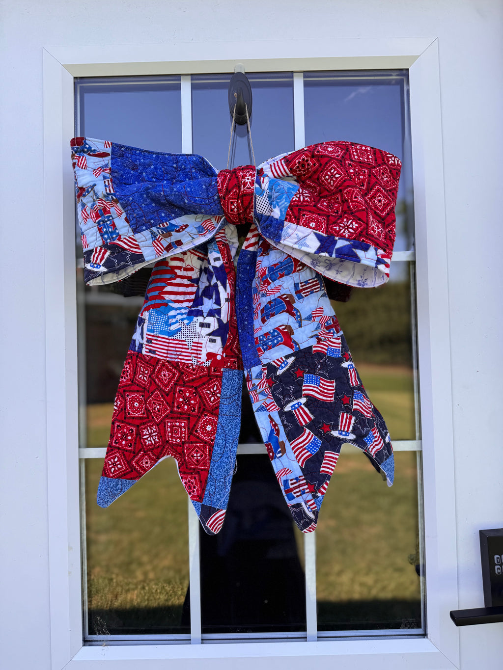 Quilt bow door hanger no. 6