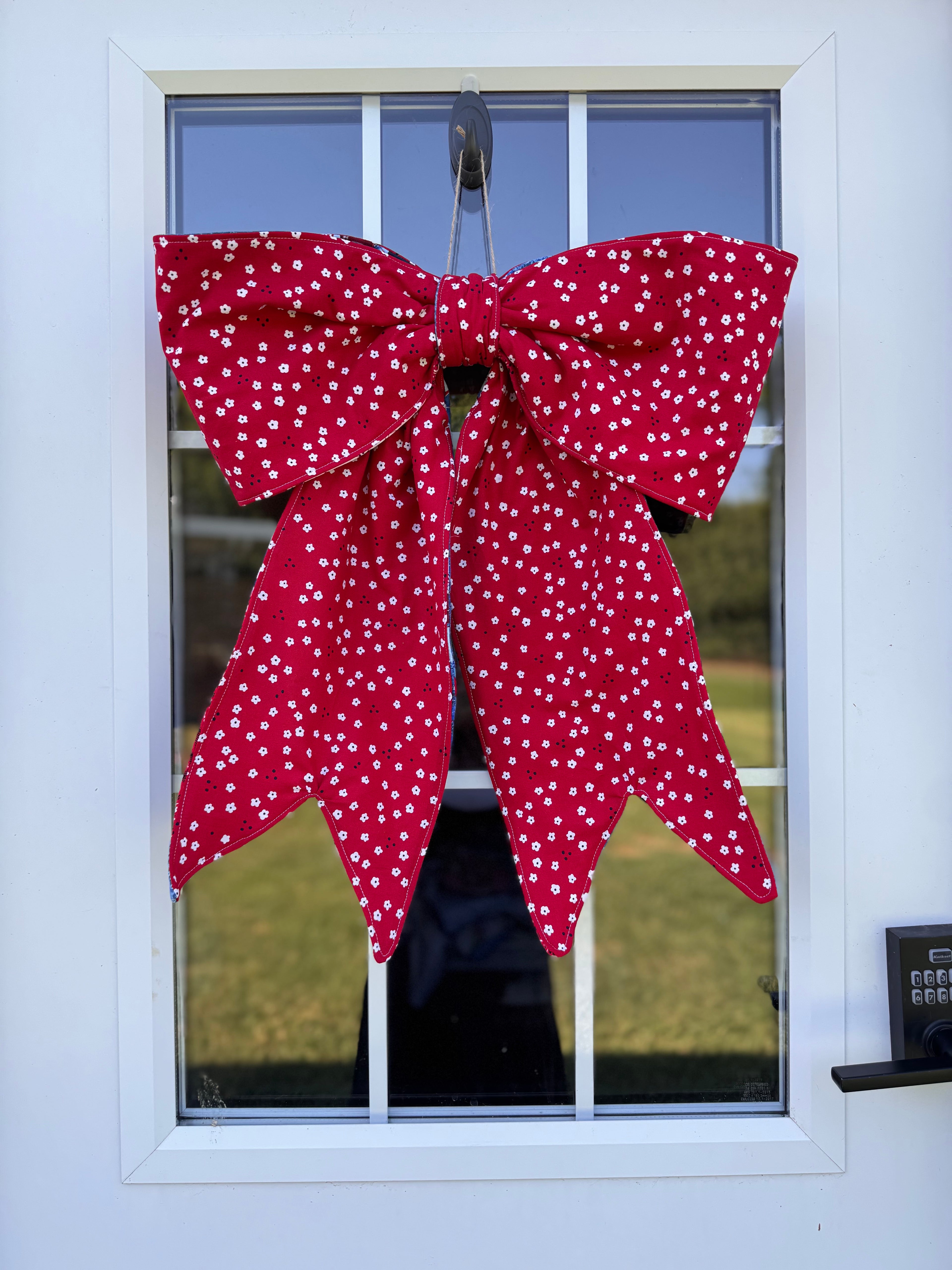 Quilt bow door hanger no. 7